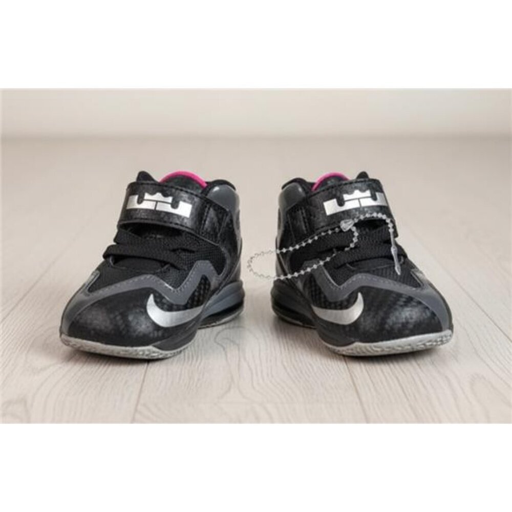 Nike LeBron Miami Nights Toddler Sneakers Size 2C Black New Without Tags
